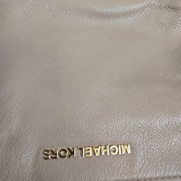 MICHAEL KORS POCKETBOOK - Picture 9 of 10